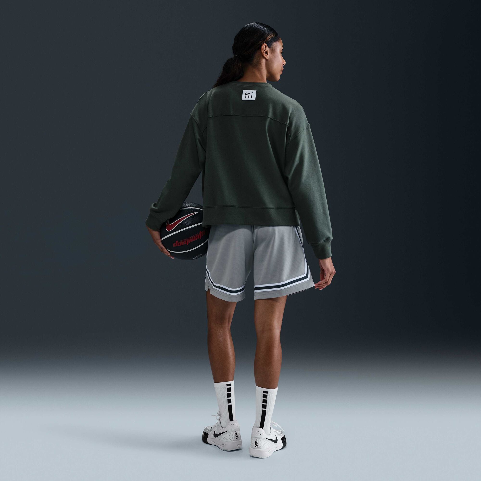 Nike Swoosh Fly Dri-FIT French Terry Crew-Neck Basketball Sweatshirt Vintage Green/Jade Horizon/White - Sneak