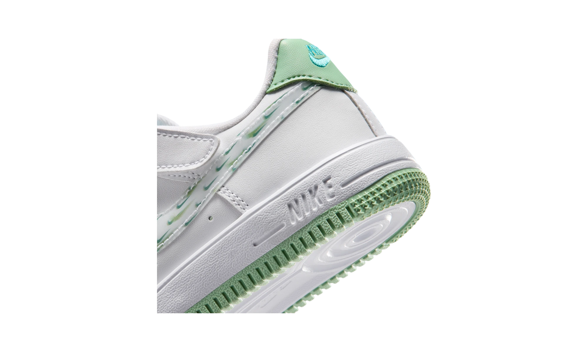 Nike Force 1 Low EasyOn White/White/Enamel Green/White